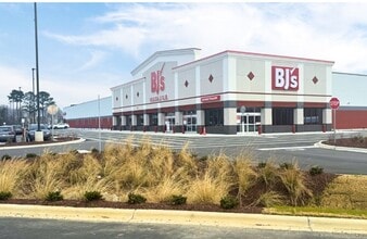 Intersection of I-95 & Hwy 70, Selma, NC à louer Photo du bâtiment- Image 2 de 2