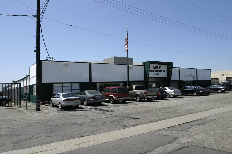 5340 W 104th St, Los Angeles, CA for lease - Building Photo - Image 2 of 10