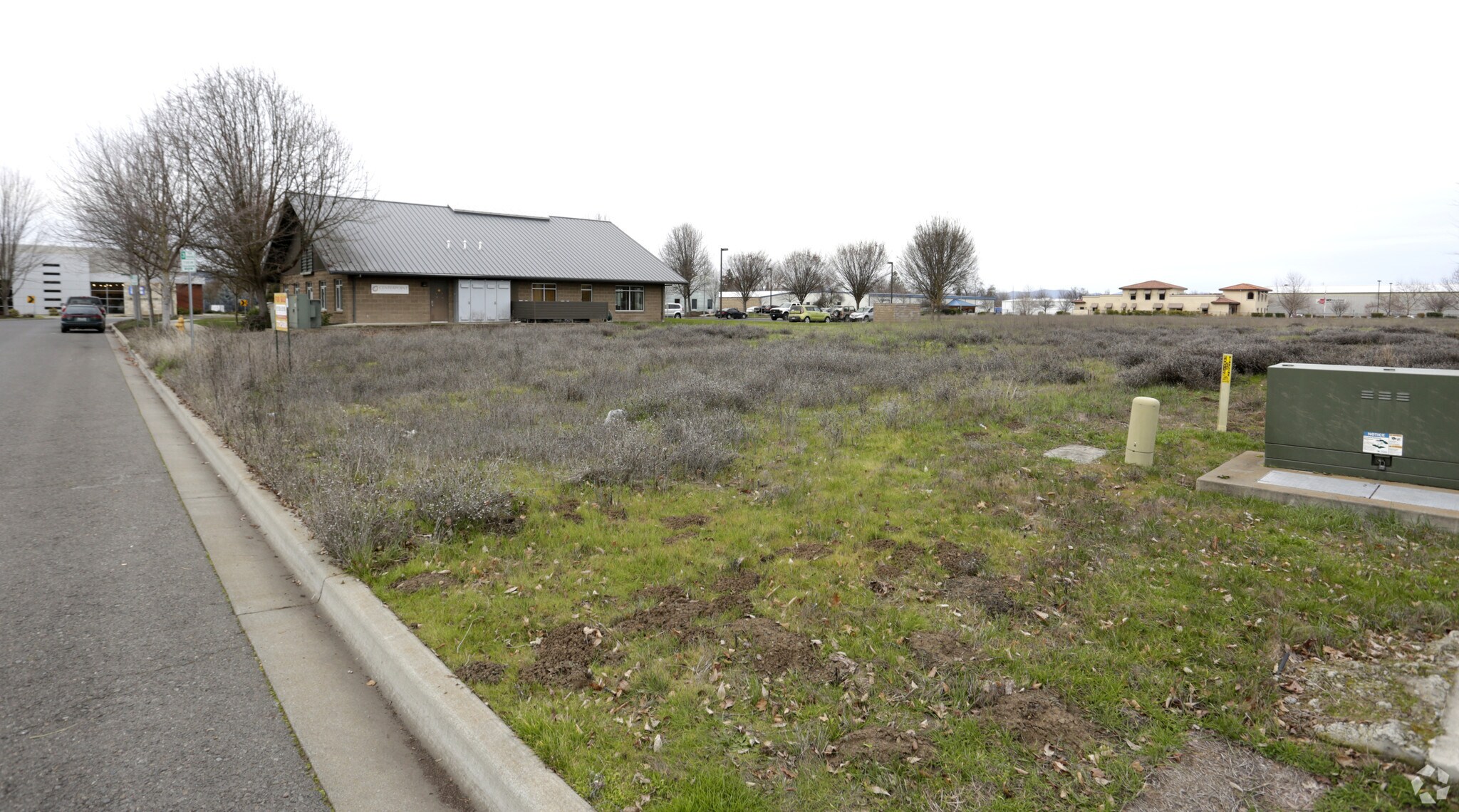 811 Ohare Pky, Medford, OR à vendre Photo principale- Image 1 de 4