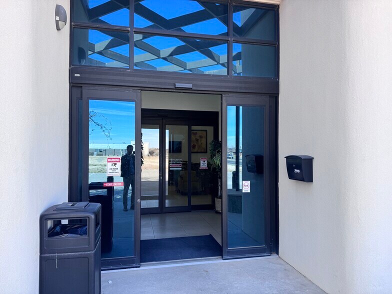 2200 George Dieter Dr, El Paso, TX for sale - Building Photo - Image 2 of 42