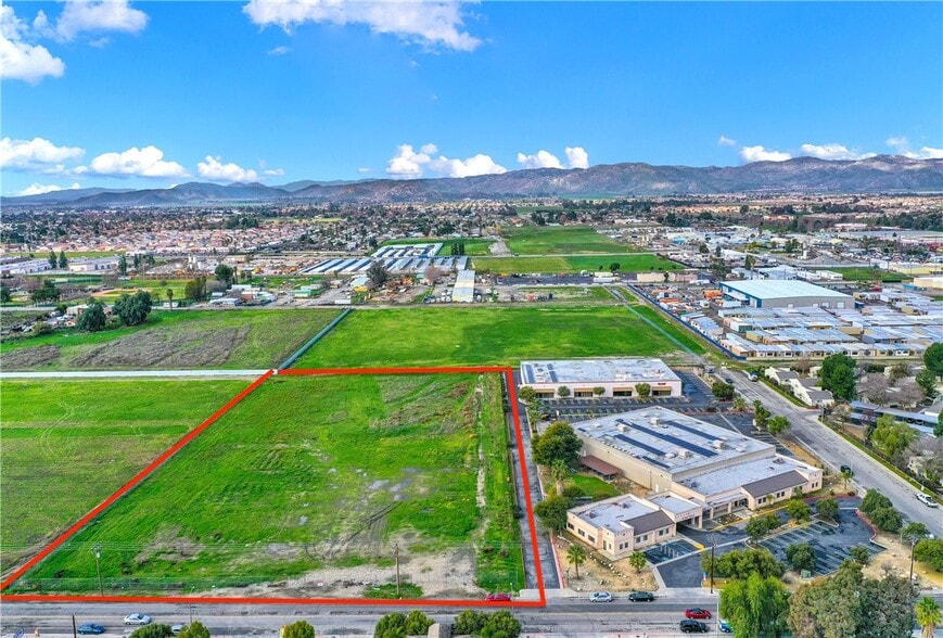 Midway Ranch Tr Unit, Hemet, CA for sale - Aerial - Image 3 of 3