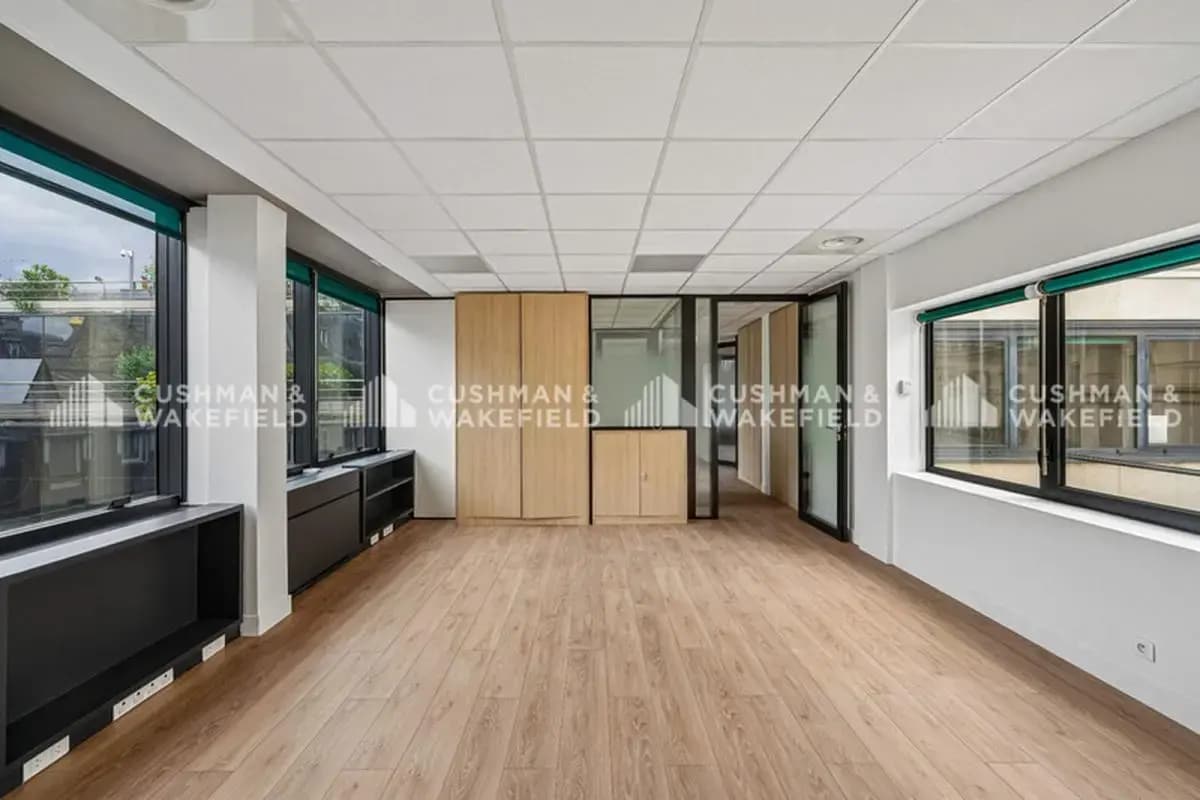 203 Rue Du Faubourg Saint-Honoré, Paris for lease Interior Photo- Image 1 of 5