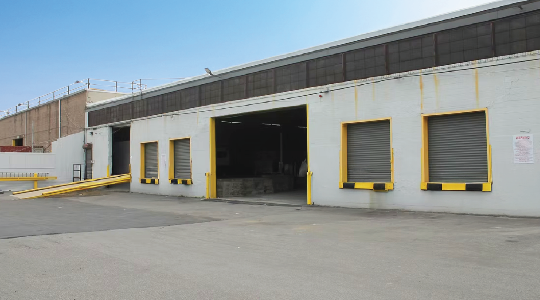 134 Morgan Ave, Brooklyn, NY for lease Primary Photo- Image 1 of 5