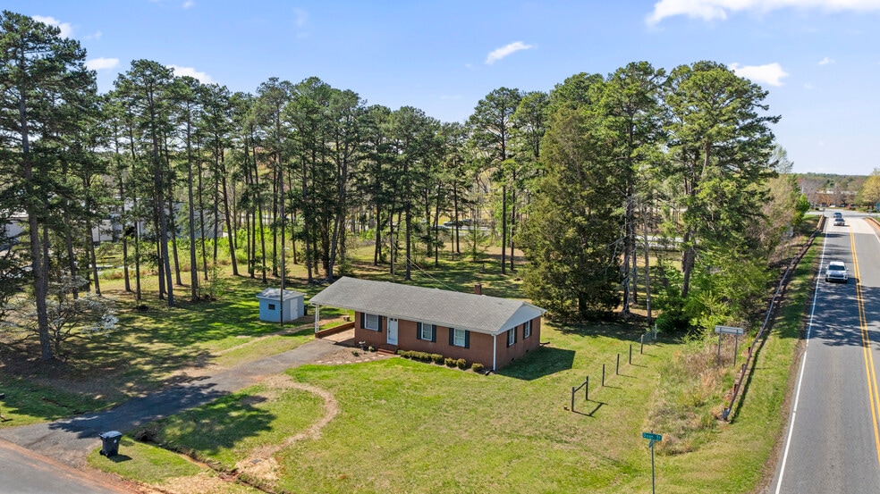 224-254 Dixon St, Lexington, NC à vendre - Photo du bâtiment - Image 2 de 10