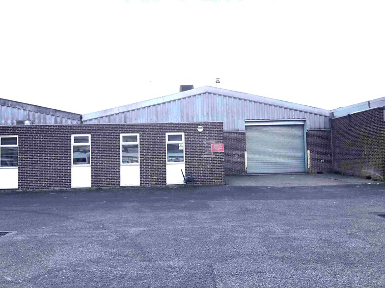 Riverside Way, Dartford for lease - Building Photo - Image 1 of 1