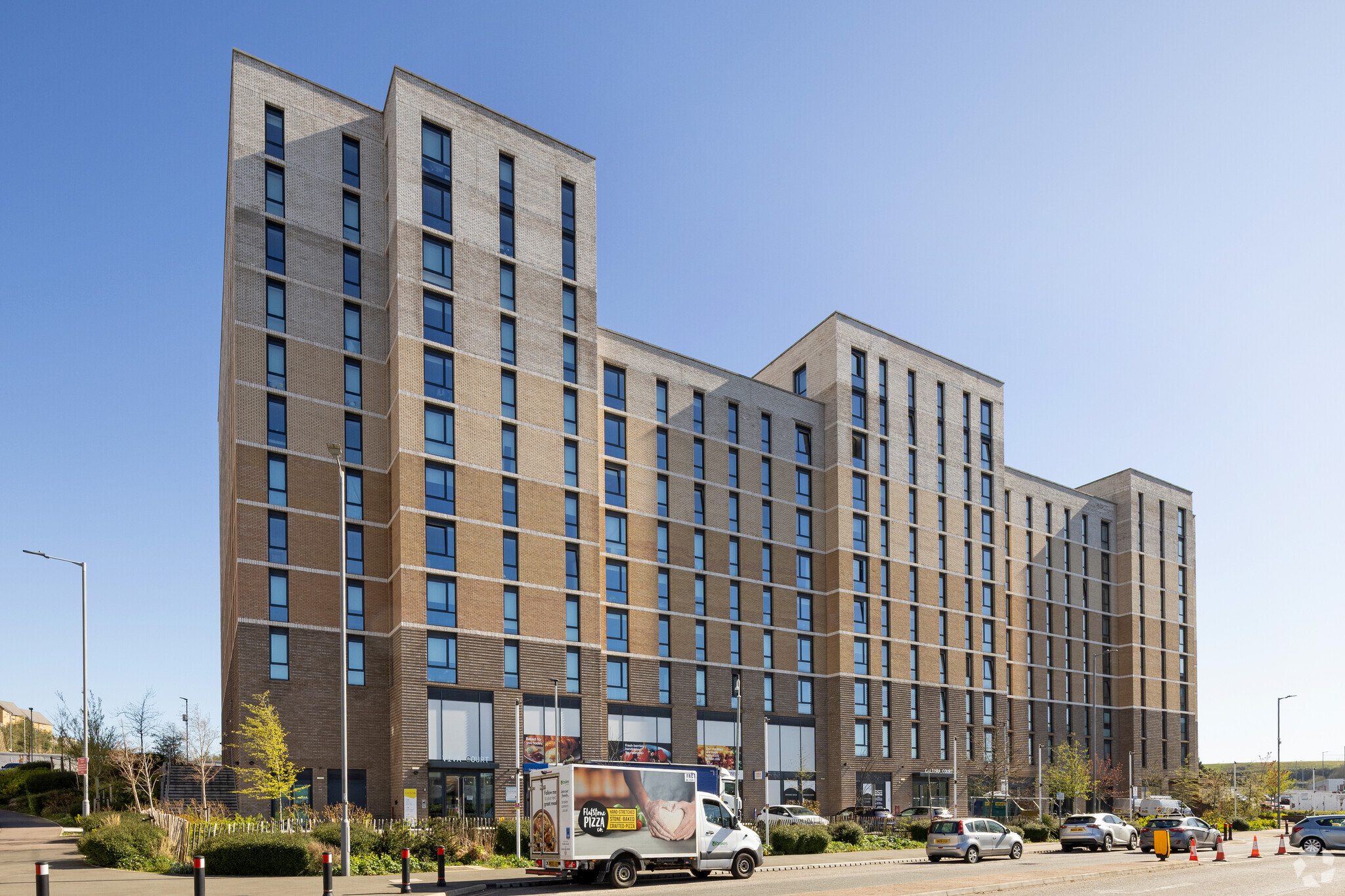 Kimpton Rd, Luton for lease Primary Photo- Image 1 of 4