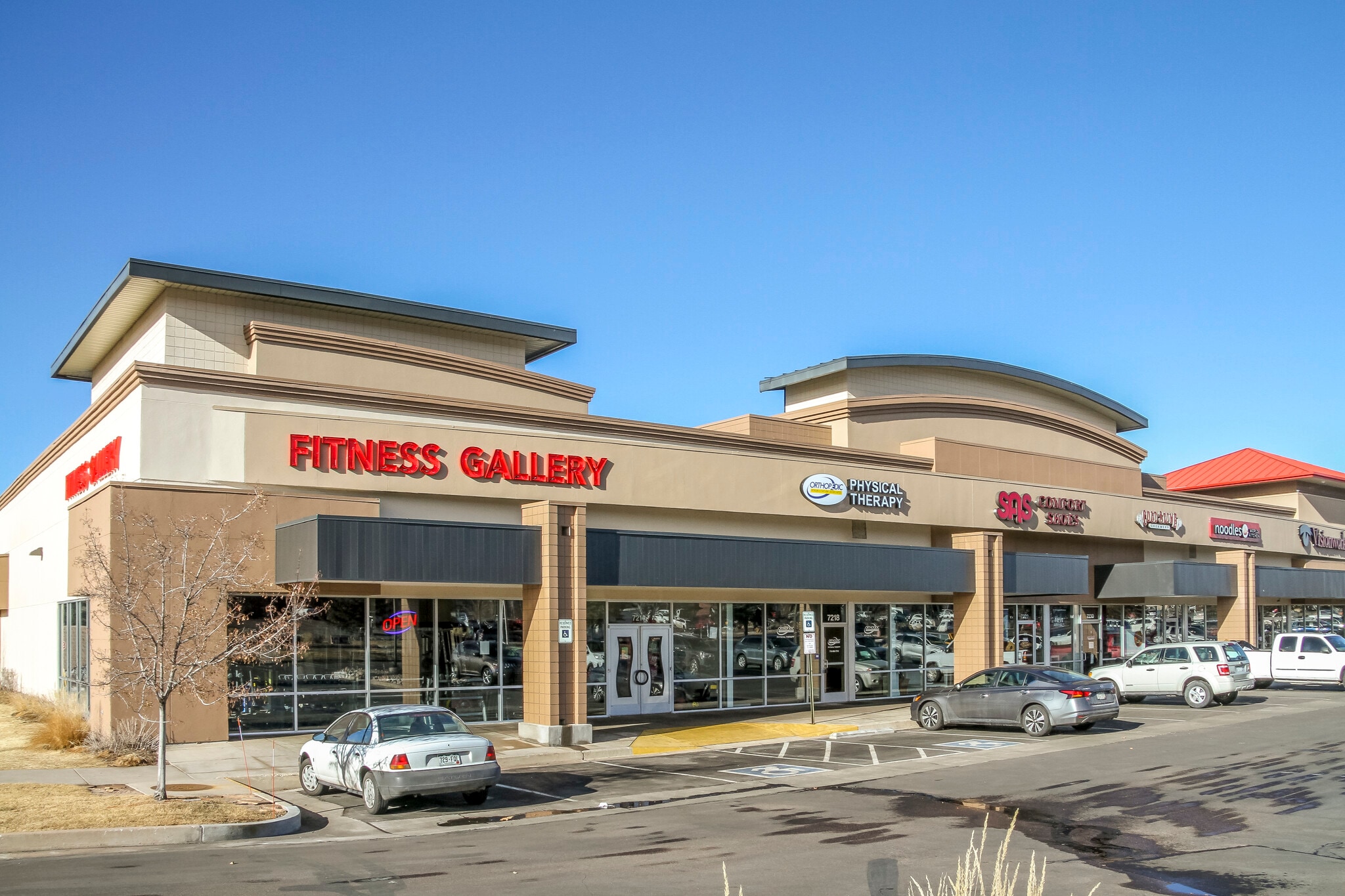 7214-7238 N Academy Blvd, Colorado Springs, CO for lease Building Photo- Image 1 of 2