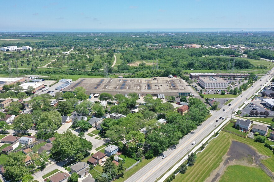 301-363 N Third Ave, Des Plaines, IL à vendre - Photo du bâtiment - Image 2 de 12