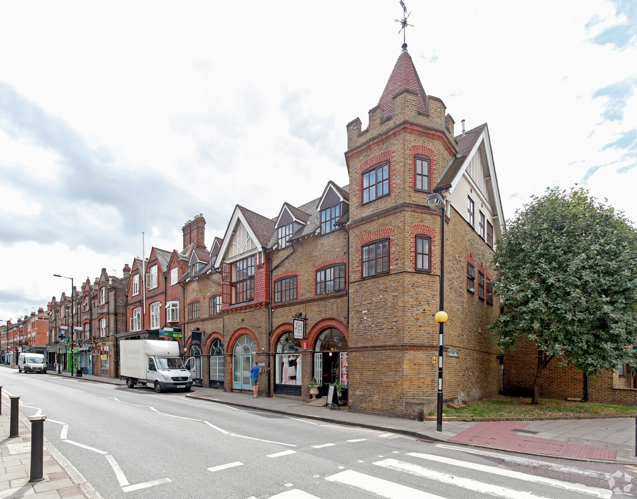 59-59C Park Rd, London for sale Primary Photo- Image 1 of 5