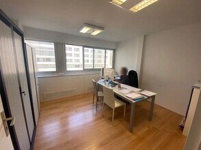 15 Avenue Robert Schuman, Marseille for lease Interior Photo- Image 1 of 5