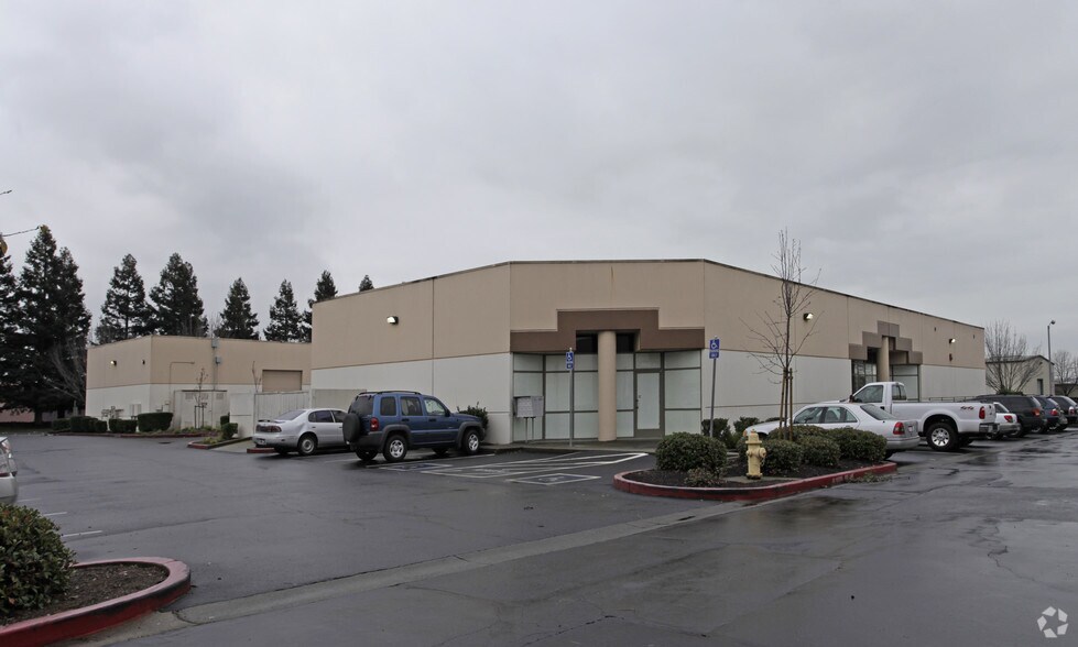 860 Kaiser Rd, Napa, CA à louer - Photo du bâtiment - Image 3 de 3