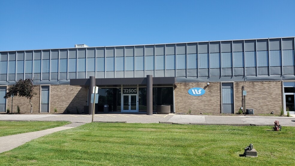 32500 Van Born Rd, Wayne, MI for lease - Building Photo - Image 3 of 10