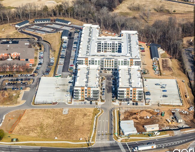 More details for 2000 Aspen Way, Franklin, TN - Retail for Sale