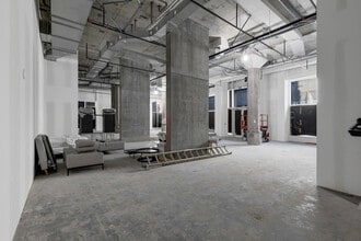 950 Rue Saint-Antoine O, Montréal, QC à louer Photo intérieure- Image 1 de 25