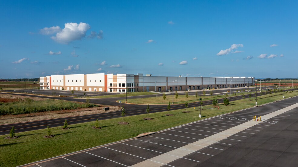 7700 Gunters Way, Madison, AL à louer - Photo du bâtiment - Image 3 de 8