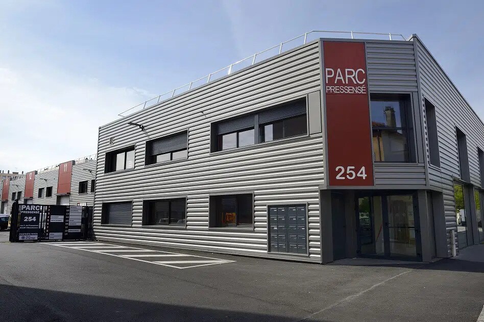 Bureau dans Villeurbanne à louer Photo du bâtiment- Image 1 de 4