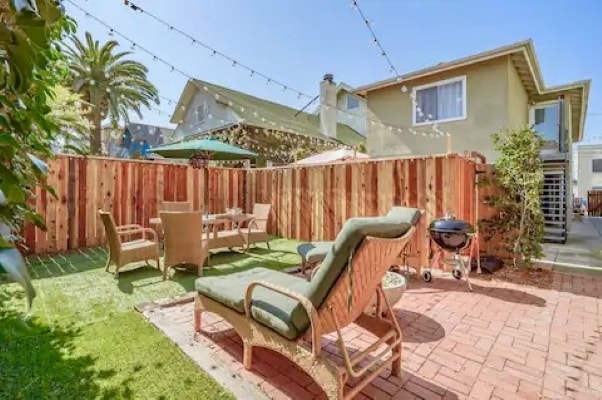 35 Dudley Ave, Venice, CA à vendre - Photo du bâtiment - Image 1 de 22