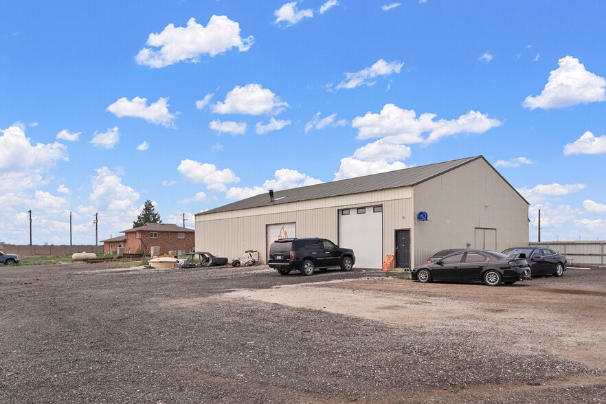 13373 County Road 16, Fort Lupton, CO à vendre - Photo du bâtiment - Image 3 de 18