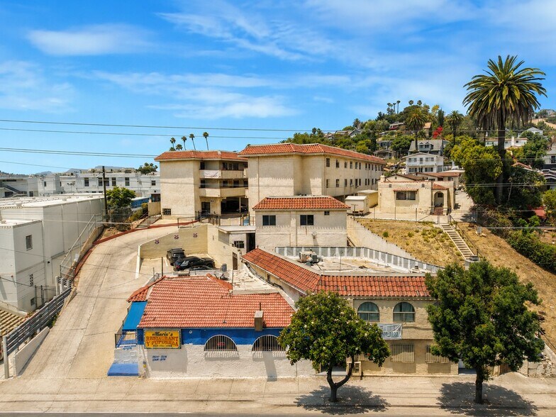 3405 N Figueroa St, Los Angeles, CA à vendre - Photo du bâtiment - Image 1 de 49
