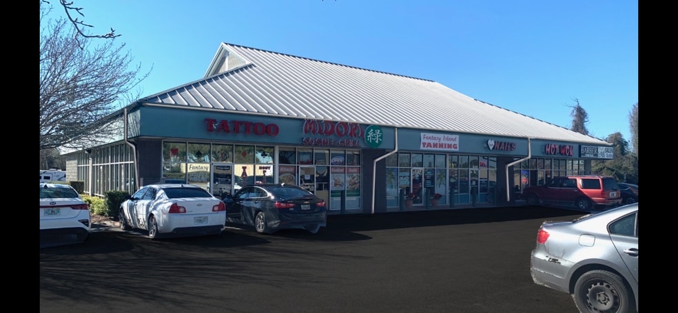 2151 Loch Rane Blvd, Orange Park, FL for lease - Primary Photo - Image 1 of 2