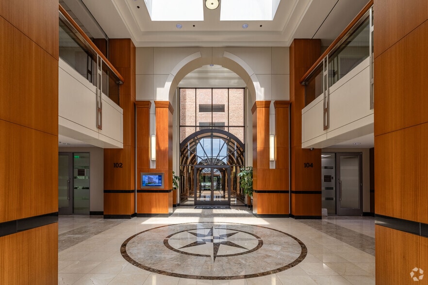 104 Woodmont Blvd, Nashville, TN for lease - Lobby - Image 2 of 18