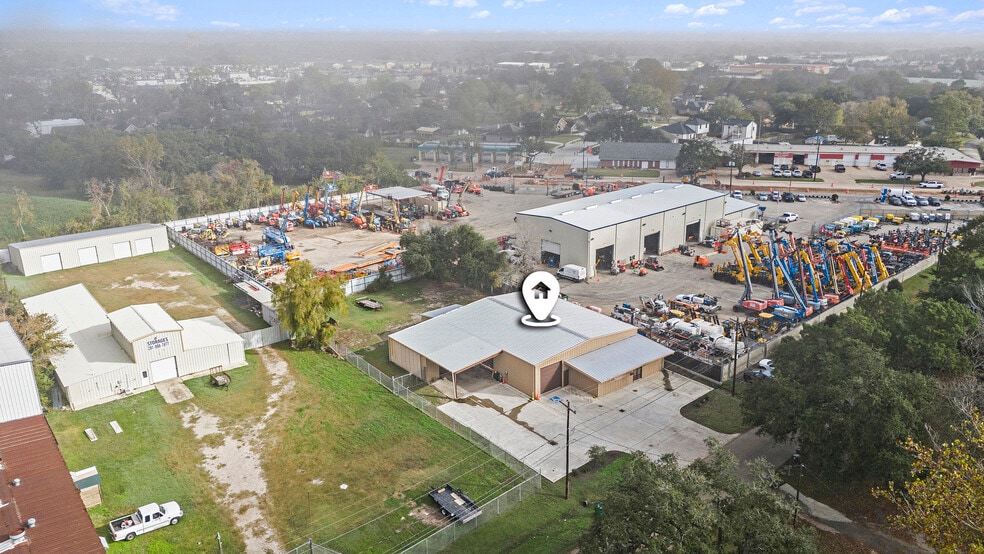 6933 Olson Ln, Pasadena, TX for sale - Building Photo - Image 3 of 28