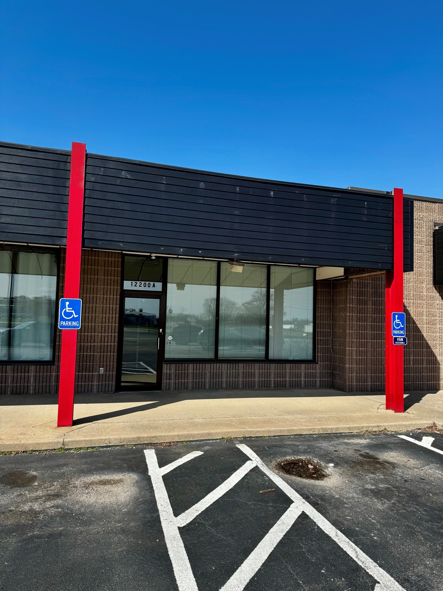 12138-12202 Blue Ridge Ext, Grandview, MO for sale Interior Photo- Image 1 of 12