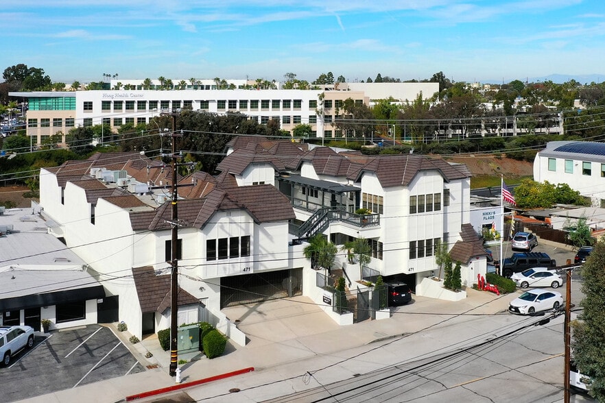 471 N Old Newport Blvd, Newport Beach, CA for lease - Building Photo - Image 1 of 11