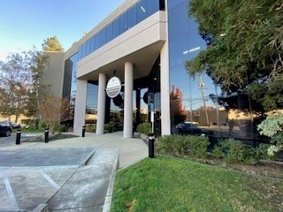 1390 El Camino Real, San Carlos, CA à louer - Photo du bâtiment - Image 2 de 5