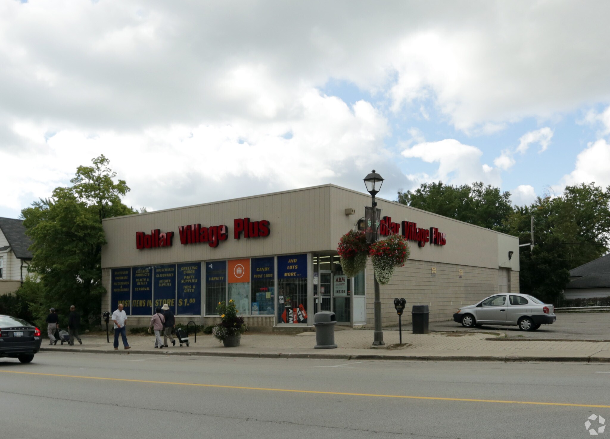 416 Kerr St, Oakville, ON for sale Primary Photo- Image 1 of 1