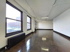 275 4th St E, Saint Paul, MN for lease Interior Photo- Image 1 of 4