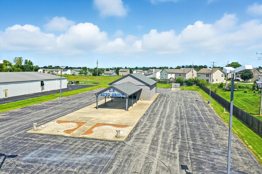 2382 W Main St, Greenfield, IN à vendre - Photo du bâtiment - Image 1 de 21