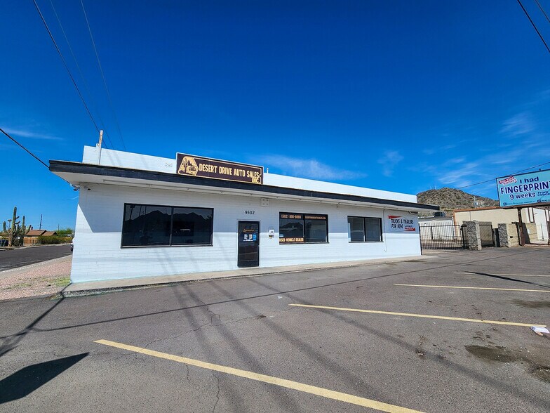 9602-9606 N 7th St, Phoenix, AZ à vendre - Photo du bâtiment - Image 2 de 12