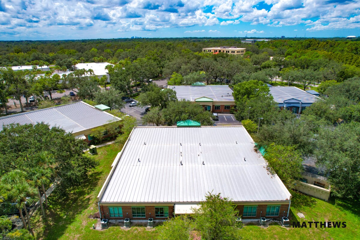 13075-13079 N Telecom Pky, Tampa, FL à louer Photo du bâtiment- Image 1 de 7