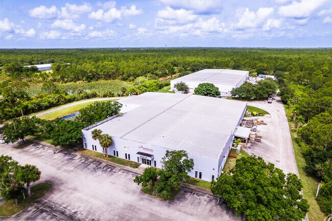 Plus de détails pour 10045 102nd Ter, Sebastian, FL - Industriel à louer