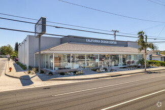 565 N Tustin St, Orange CA - Services immobiliers commerciaux