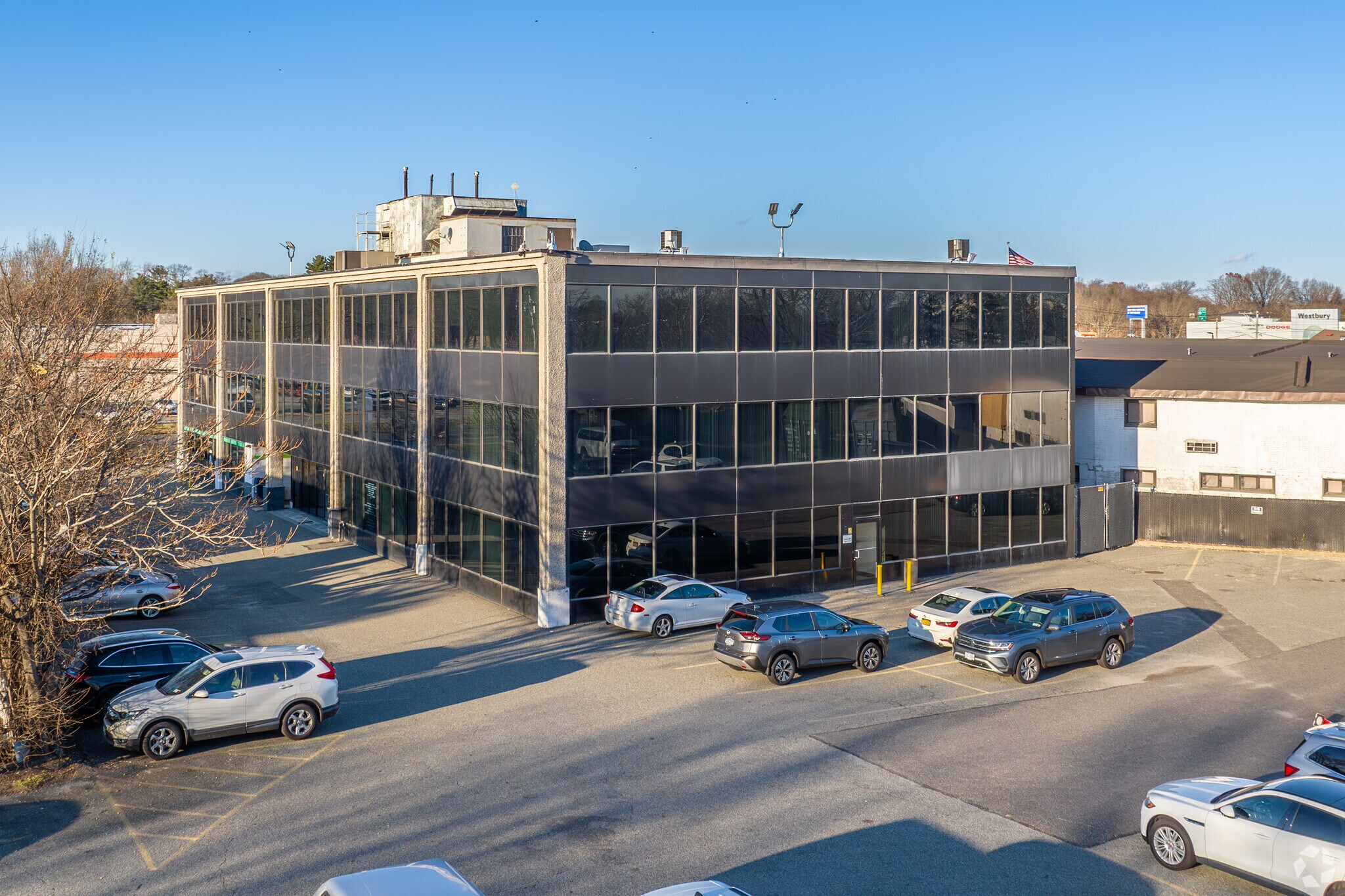 99 Jericho Tpke, Jericho, NY à louer Photo principale- Image 1 de 7