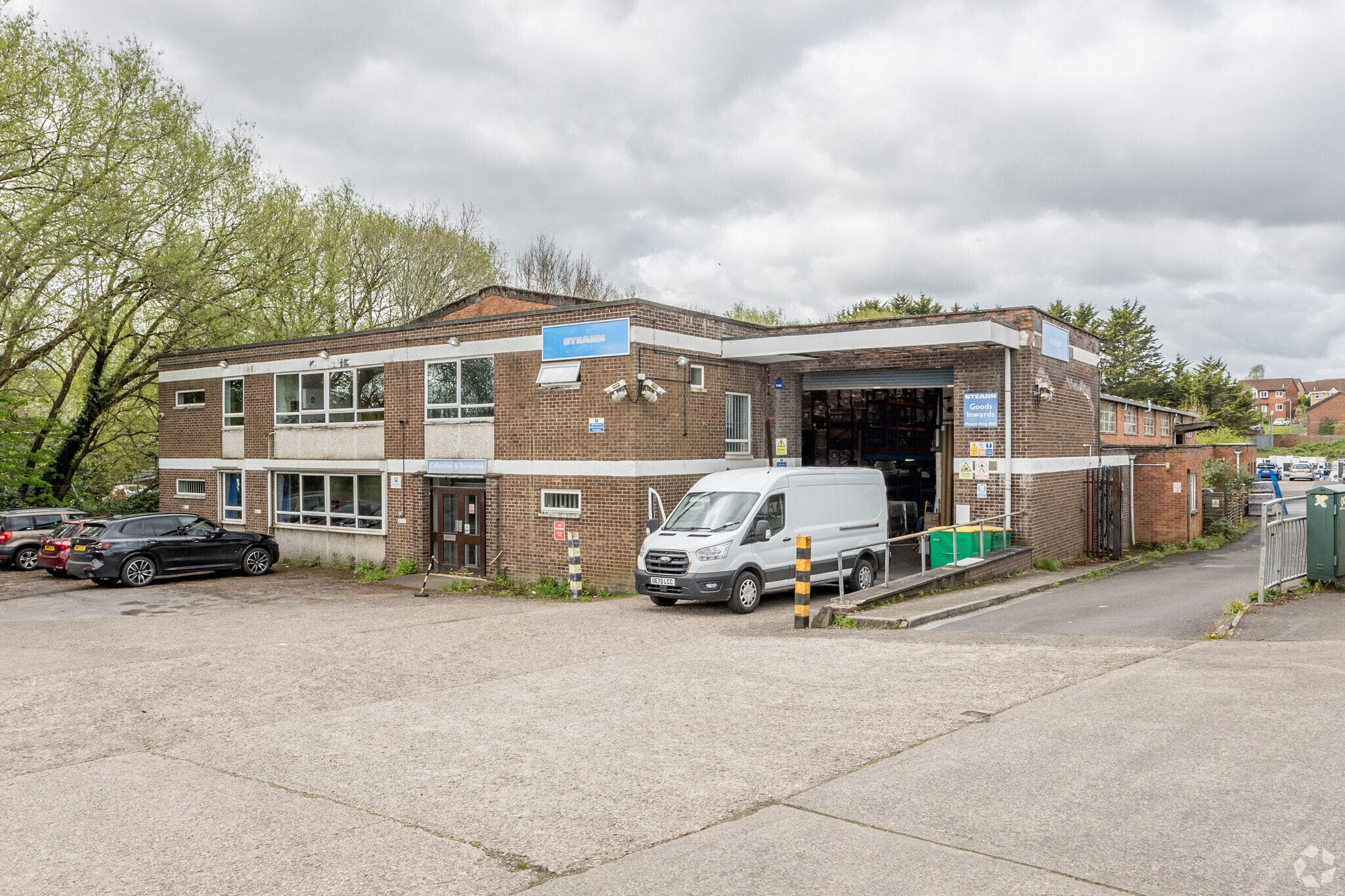 10 Tower Ln, Warmley for lease Primary Photo- Image 1 of 3