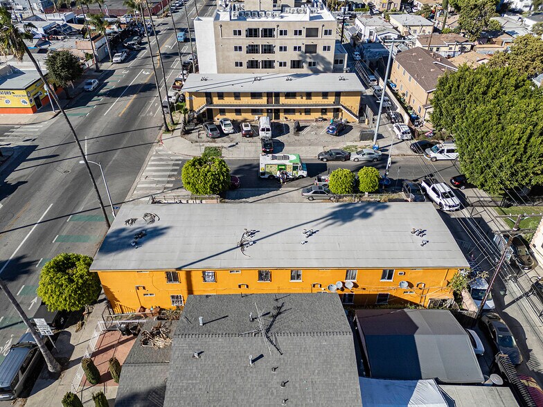 7500 Avalon Blvd, Los Angeles, CA à vendre - Photo du bâtiment - Image 3 de 9