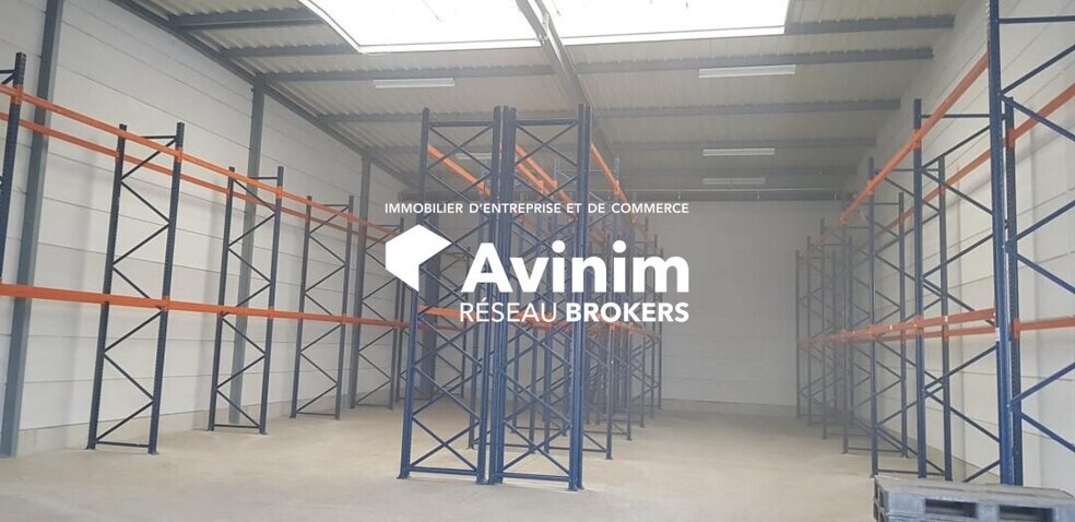 Industrial in Chambly for lease - Interior Photo - Image 3 of 4