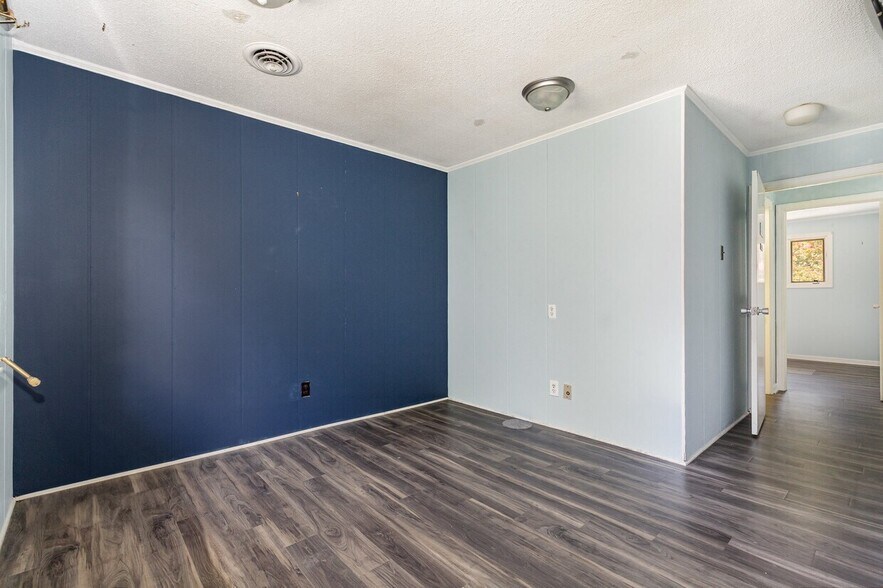 415 N 7th St, Smithfield, NC for lease - Building Photo - Image 3 of 6