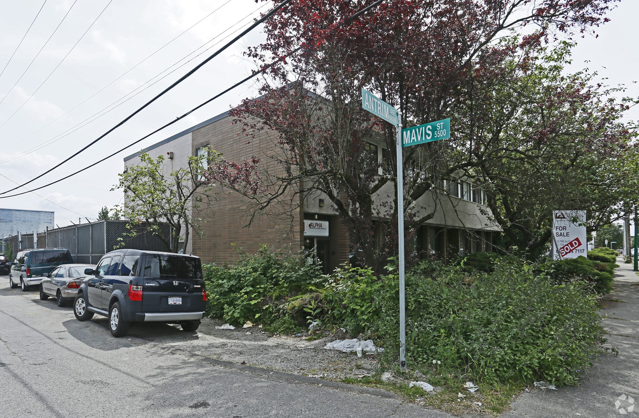 6850-6860 Antrim Ave, Burnaby, BC à vendre Photo principale- Image 1 de 1