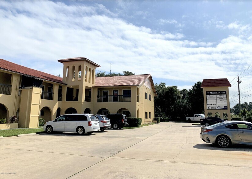 5095 S Washington Ave, Titusville, FL à louer - Photo du bâtiment - Image 1 de 16