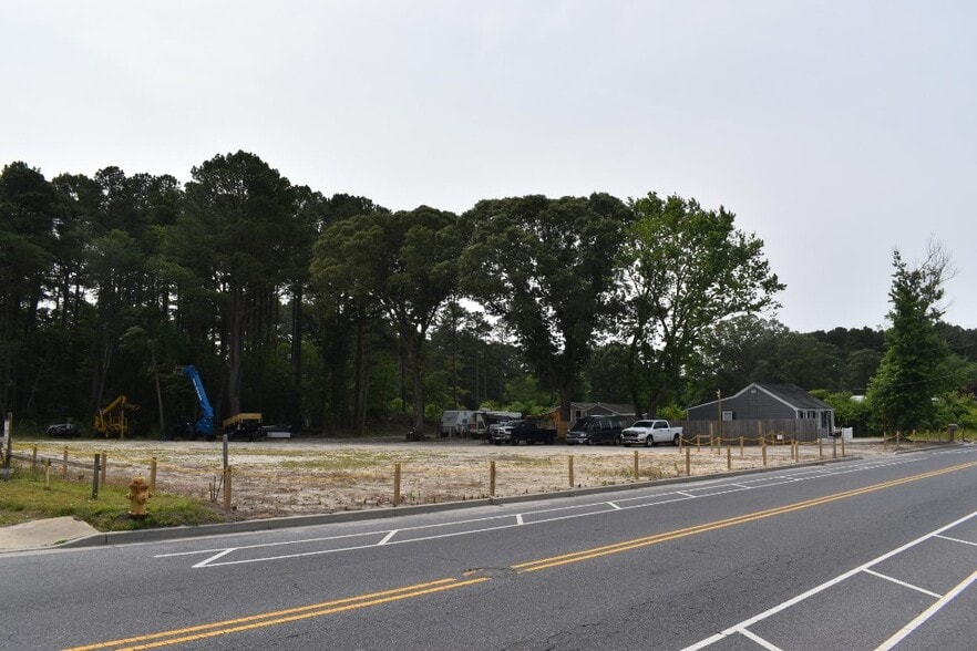 2111 Northwood Dr, Salisbury, MD for sale - Building Photo - Image 2 of 7