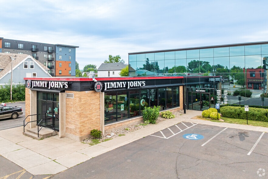 823 Belknap St, Superior, WI à louer - Photo du bâtiment - Image 3 de 6