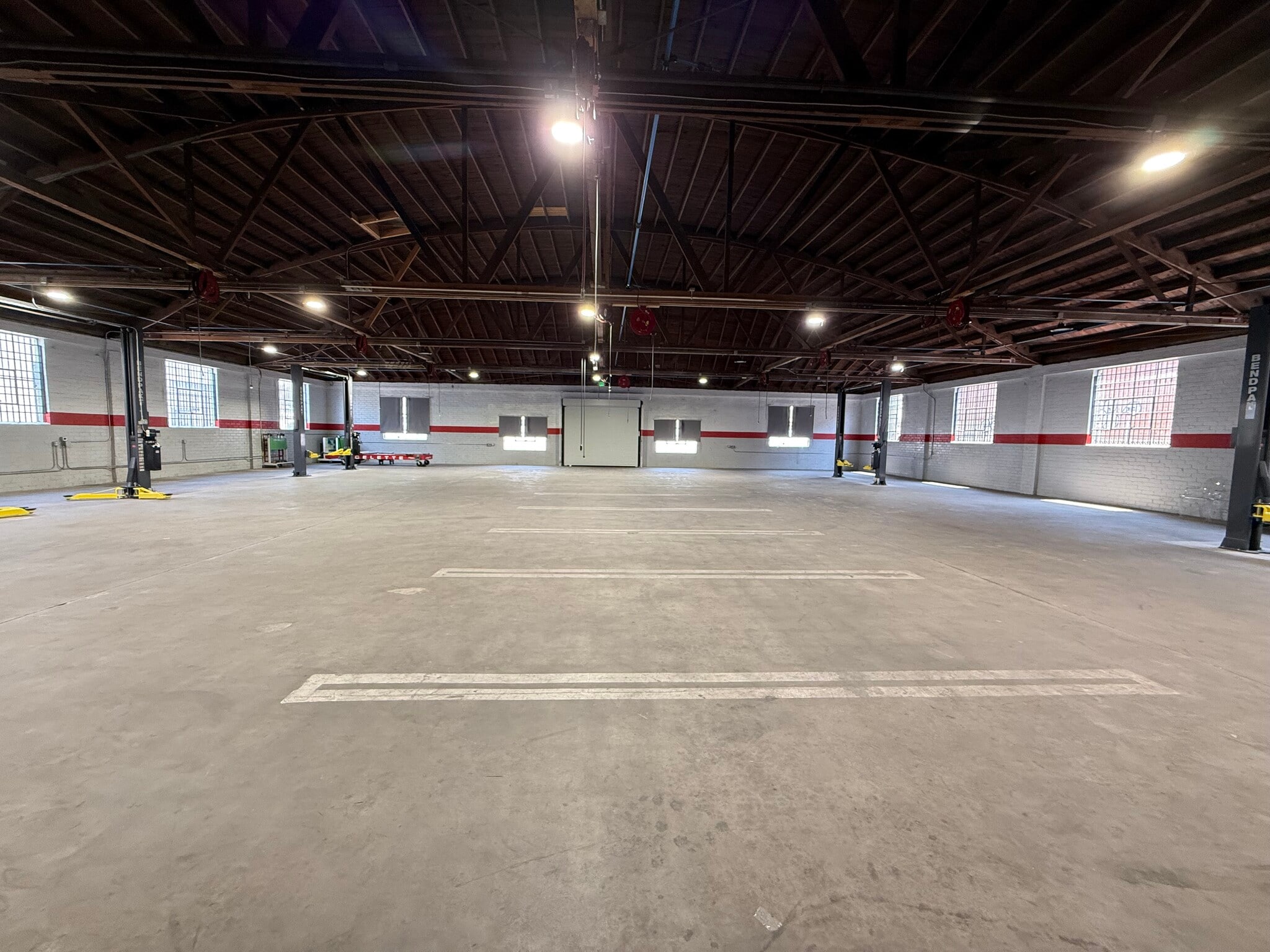 10301 - 10311 S La Cienega Blvd portfolio of 2 properties for sale on LoopNet.ca Primary Photo- Image 1 of 13