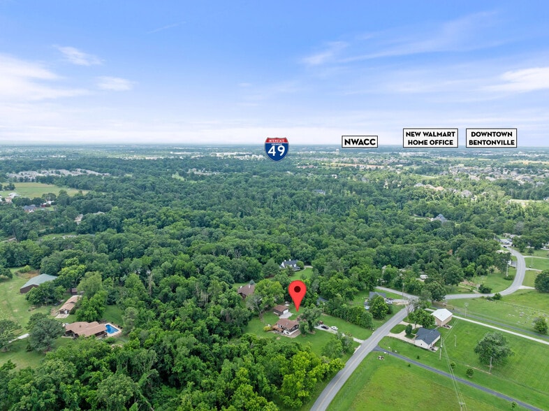 1810 Little Flock Dr, Rogers, AR for sale - Building Photo - Image 3 of 28