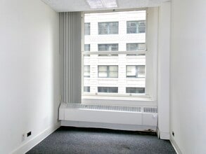 77 W Washington St, Chicago, IL for lease Interior Photo- Image 1 of 4