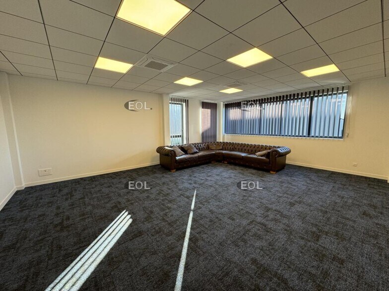 Flex in Tigery for lease - Interior Photo - Image 2 of 12