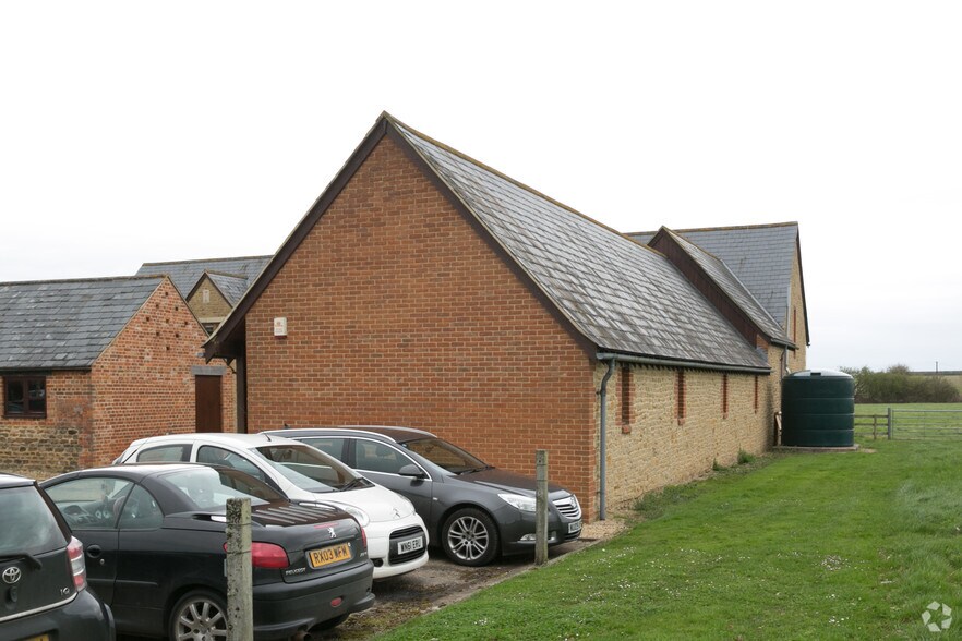 6-11 Forest Gate, Chippenham à louer - Photo du bâtiment - Image 2 de 2